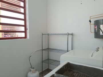 A 5 MIN APROX. DE LA PLAYA (EN AUTO). DEPTO EN VENTA, LOS CABOS