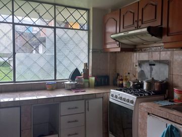 Vendo Casa de 438.67m, Chillogallo Santa Martha