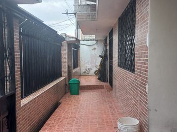 Vendo Casa de 438.67m, Chillogallo Santa Martha