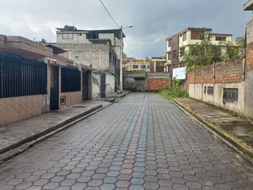 Vendo Casa de 438.67m, Chillogallo Santa Martha