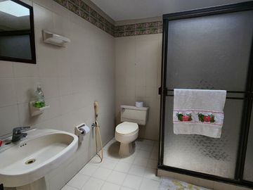 CASA -BARRIO PRADOS DEL NORTE-CALI