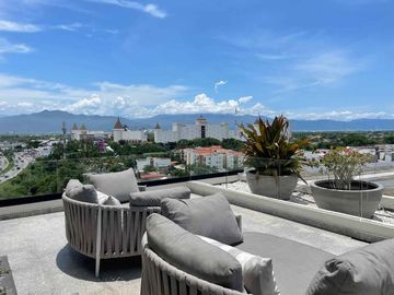 A UN COSTADO DE VIDANTA WORLD