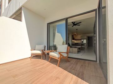 A UN COSTADO DE VIDANTA WORLD
