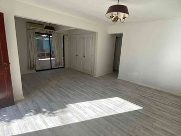 LOS ANDES - VENTA CASA CÉNTRICA / LOS VILLARES
