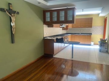 Casa en venta 4 dormitorios Urbanización Santa Lucia