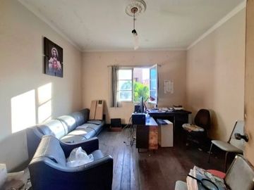 Venta de Casa como Terreno permiten construir 8 pisos