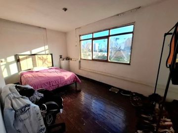 Venta de Casa como Terreno permiten construir 8 pisos