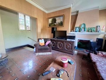 Venta de Casa como Terreno permiten construir 8 pisos