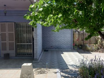 CASA 3 DORMITORIOS Y 1 BAÑO BARRIO SANTA BLANCA EL BOSQUE