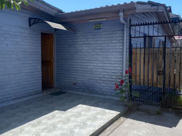 CASA 3 DORMITORIOS Y 1 BAÑO BARRIO SANTA BLANCA EL BOSQUE