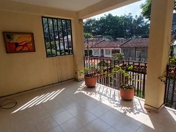 VENTA CASA ESQUINERA LIMONAR CALI