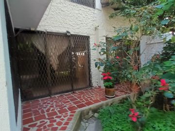 VENTA CASA ESQUINERA LIMONAR CALI