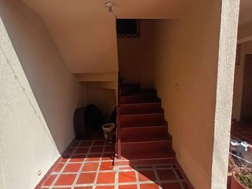VENTA CASA ESQUINERA LIMONAR CALI