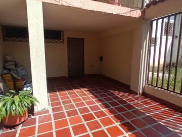 VENTA CASA ESQUINERA LIMONAR CALI