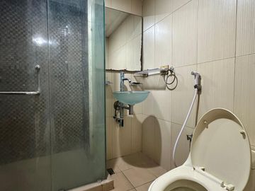 DISEWAKAN HARGA MURAH GILA WATERPLACE RESIDENCE 2BR 56m2 LANTAI TINGGI