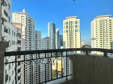 DISEWAKAN HARGA MURAH GILA WATERPLACE RESIDENCE 2BR 56m2 LANTAI TINGGI