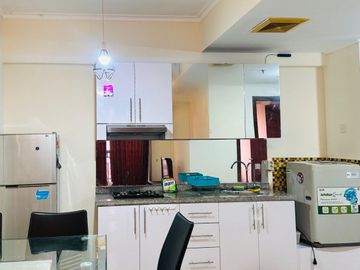 SEWA TAHUNAN WATERPLACE RESIDENCE LANTAI TINGGI 2BR FURNISHED