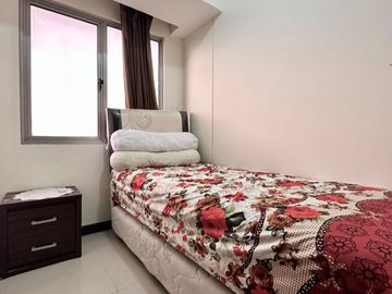 SEWA TAHUNAN WATERPLACE RESIDENCE LANTAI TINGGI 2BR FURNISHED