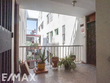 VENDO DEPARTAMENTO LIMITE CON MIRAFLORES