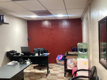 Venta propiedad comercial sobre la via principal de la Av Daule ( diagonal Maquinarias Henriques )