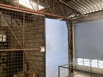 Venta propiedad comercial sobre la via principal de la Av Daule ( diagonal Maquinarias Henriques )