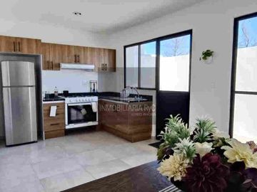 Casa 3 habs con baño propio en Tizayuca Hgo, 130mts