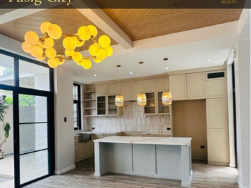 5-Bedroom House with Pool for Sale in Greenwoods Executive Village, Pasig