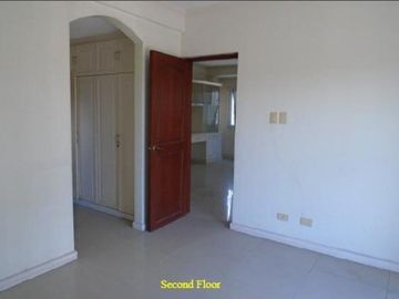 𝐏𝐑𝐎𝐏𝐄𝐑𝐓𝐘 𝐅𝐎𝐑 𝐒𝐀𝐋𝐄  𝐢𝐧 Baypoint Subdivision, Brgy. Magdalo (Putol), Kawit, Cavite