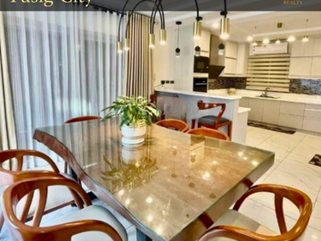 3-Storey House with Roof Deck for Sale in Greenwoods Executive Village, Pasig