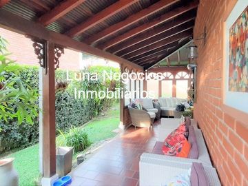 VENDO CASA CONJUNTO CERRADO LAGOS DEL CACIQUE BUCARAMANGA COLOMBIA