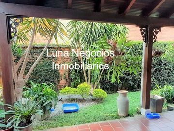 VENDO CASA CONJUNTO CERRADO LAGOS DEL CACIQUE BUCARAMANGA COLOMBIA