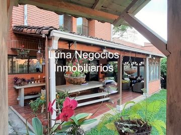 VENDO CASA CONJUNTO CERRADO LAGOS DEL CACIQUE BUCARAMANGA COLOMBIA