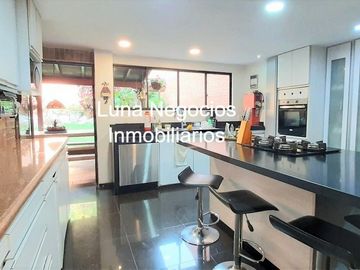 VENDO CASA CONJUNTO CERRADO LAGOS DEL CACIQUE BUCARAMANGA COLOMBIA