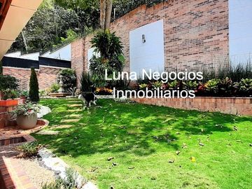 VENDO HERMOSA CASA LAGOS DEL CACIQUE BUCARAMANGA COLOMBIA