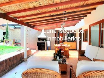 VENDO HERMOSA CASA LAGOS DEL CACIQUE BUCARAMANGA COLOMBIA