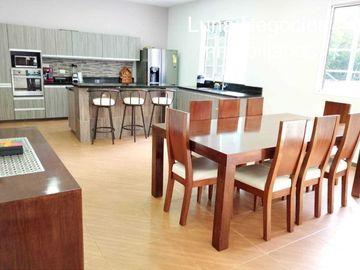 VENDO HERMOSA CASA CAMPESTRE CONJUNTO CERRADO RUITOQUE BAJO BUCARAMANGA COLOMBIA