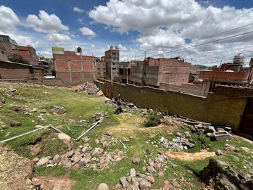 Atención Inversionistas!! Se Vende Terreno De Casi 1300 M2, Con Proyeccion De 10 Pisos A Pocas Cuadras De La Av. Ejercito - Puno