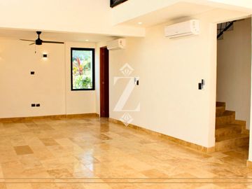 INCREÍBLE CASA EN RESIDENCIAL AQUA CON DISEÑO CONTEMPORANEO
