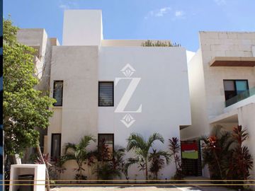 INCREÍBLE CASA EN RESIDENCIAL AQUA CON DISEÑO CONTEMPORANEO