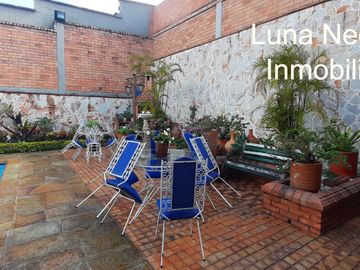 VENDO CASA CONJUNTO CERRADO EN LAGOS DEL CACIQUE BUCARAMANGA