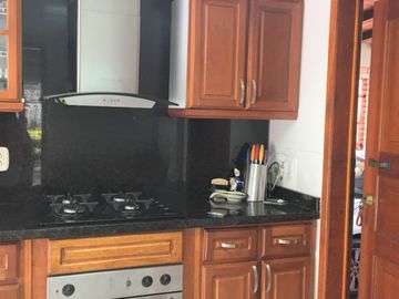 VENDO CASA CONJUNTO CERRADO EN LAGOS DEL CACIQUE BUCARAMANGA