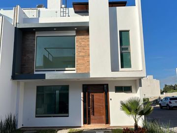 Casa con 3 habitaciones al sur de Pachuca. Terranova, con Rooftop