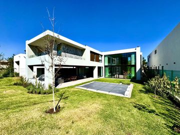 CASA EN VENTA EN EL BOSQUE COUNTRY CLUB