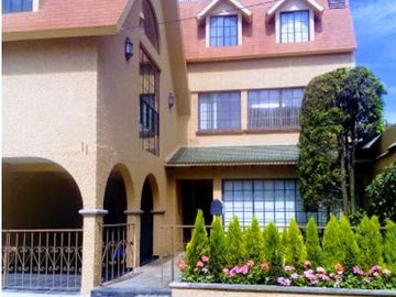 CASA EN VENTA EN TLALPAN