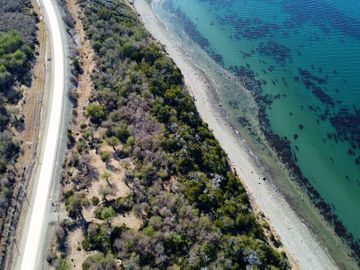 Parcelas a 20 minutos de Punta Arenas, Guairabo, con orilla de mar