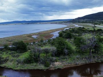 Parcelas a 20 minutos de Punta Arenas, Guairabo, con orilla de mar