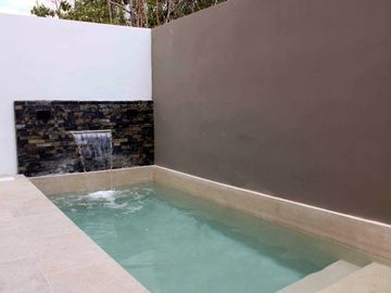 ESPECTACULAR CASA EN VÍA CUMBRES