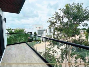 CASA EN RESIDENCIAL AQUA FUENTE EOLO EN VENTA