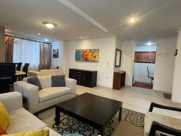 Venta Departamento 3 dormitorios AMOBLADO Totems
