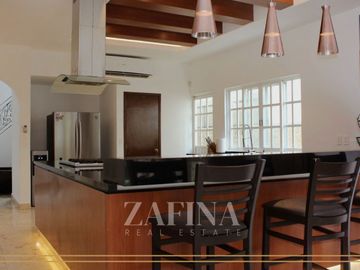 CASA MADEIRAS EN VILLA MAGNA EN VENTA